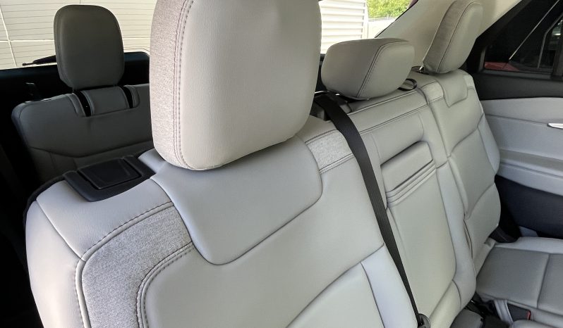 
								EXPLORER ACTIVE AWD 2025 full									