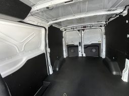
										TRANSIT 150 LOW ROOF full									
