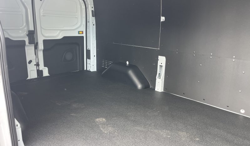 
								TRANSIT 150 LOW ROOF 2025 full									