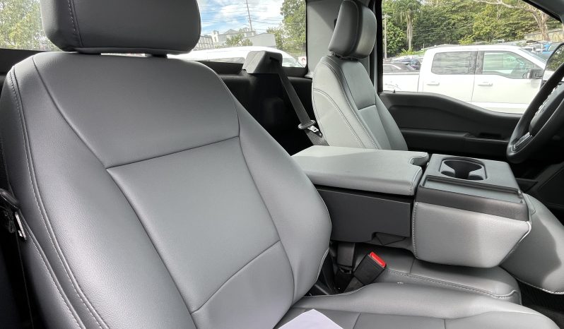 
								F550 XL CHASSIS CAB full									