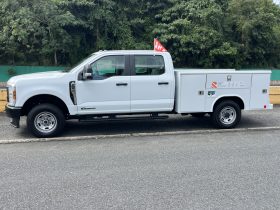 F250 XL CREW 4X4 SERVICE BODY