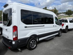 TRANSIT MED ROOF 15 PASAJERO 2025